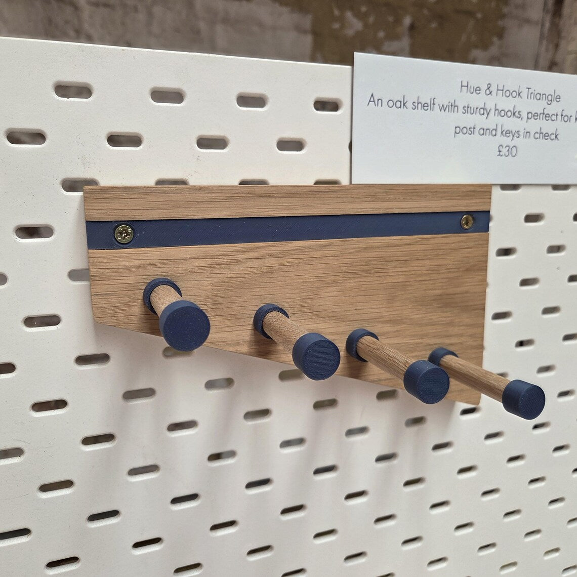 Hue & Hook Oak Entryway Key Holder with Wall - Mounted Hooks
