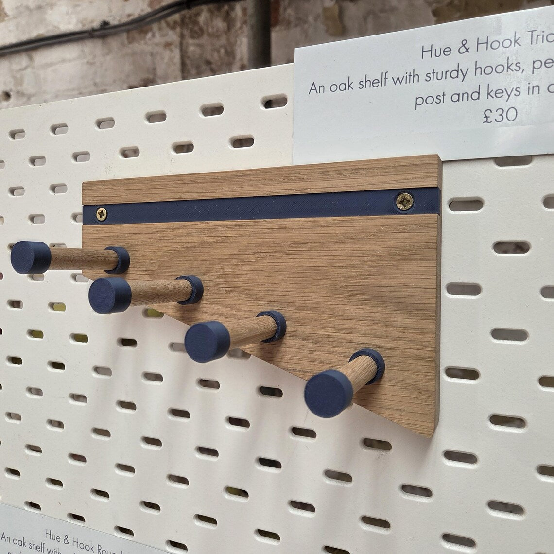 Hue & Hook Oak Entryway Key Holder with Wall - Mounted Hooks