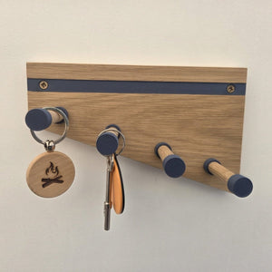 Hue & Hook Oak Entryway Key Holder with Wall - Mounted Hooks